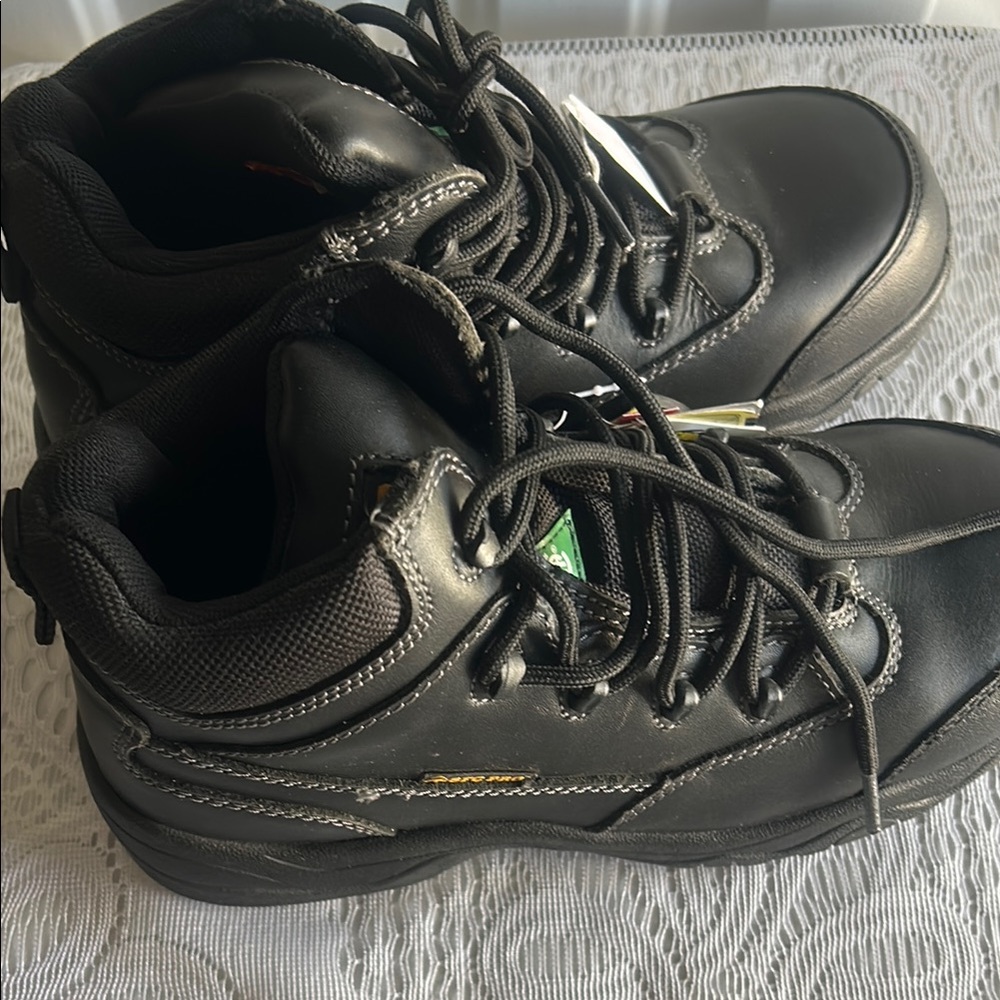 NWT- Black Men's Work Boots - Slip & Oil Resistant